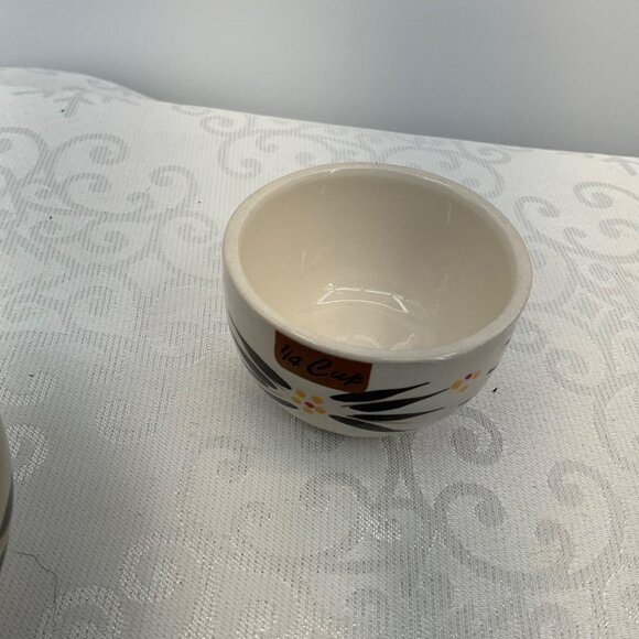 Temptations Ceramic Measuring Cups Set/3 1/4 cup,1/3 Cup & 1/2 Cup - Picture 5 of 6